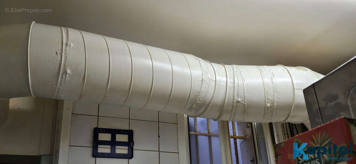 240 m² à Paris-20e  - photo 2