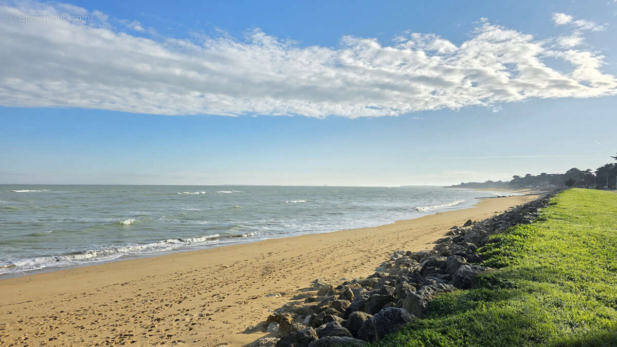 Maison à LA BREE-LES-BAINS