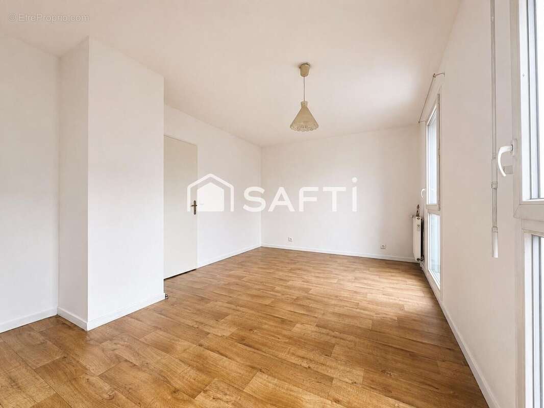 Photo 7 - Appartement à BOBIGNY