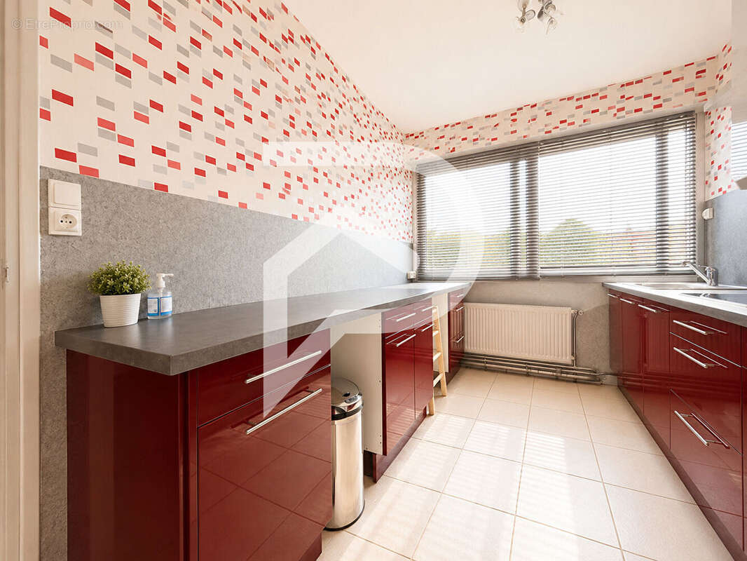 Appartement T3 centre ville - photo 3