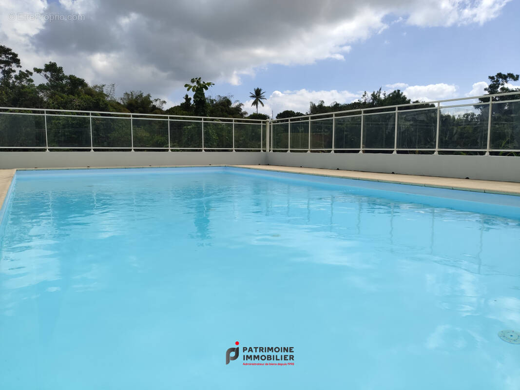 Appartement à BAIE-MAHAULT