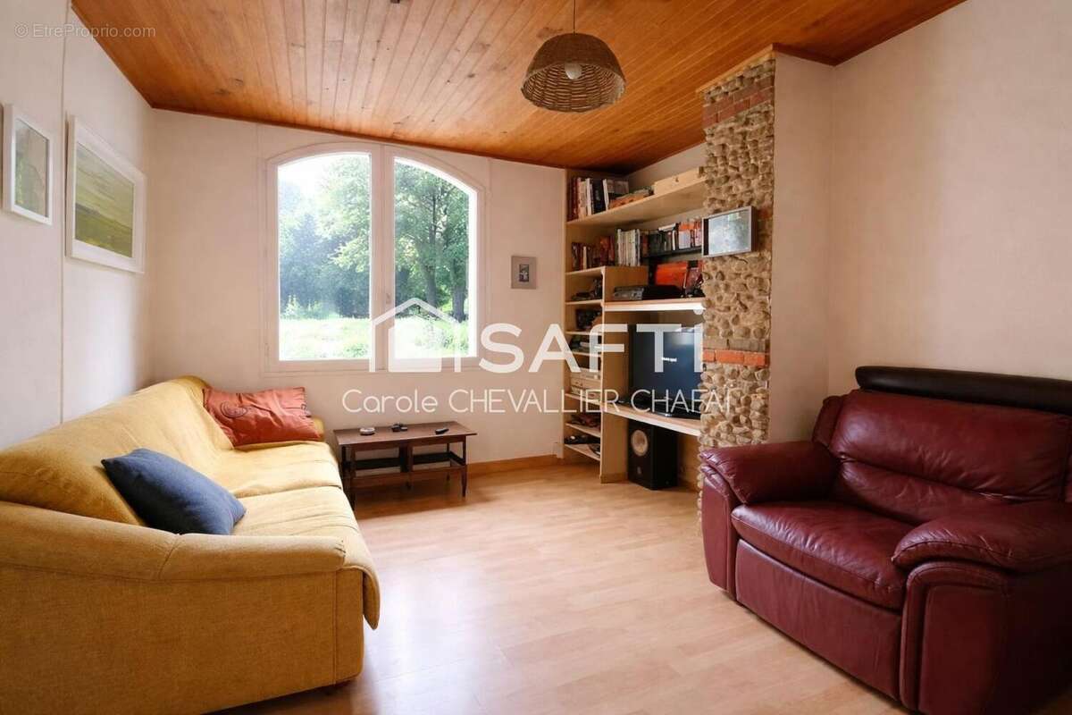 Maison 135 m² à Reynies  - photo 4