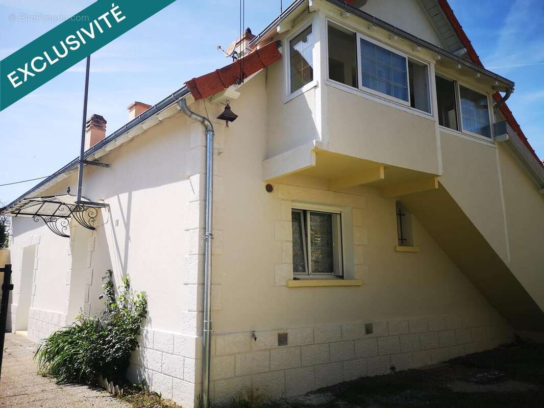 Photo 2 - Maison à TOURNON-SAINT-MARTIN