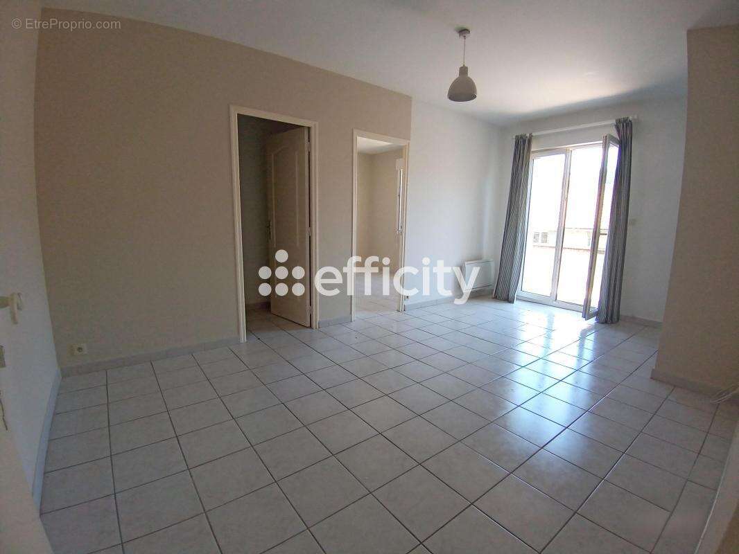 Appartement à SABLET