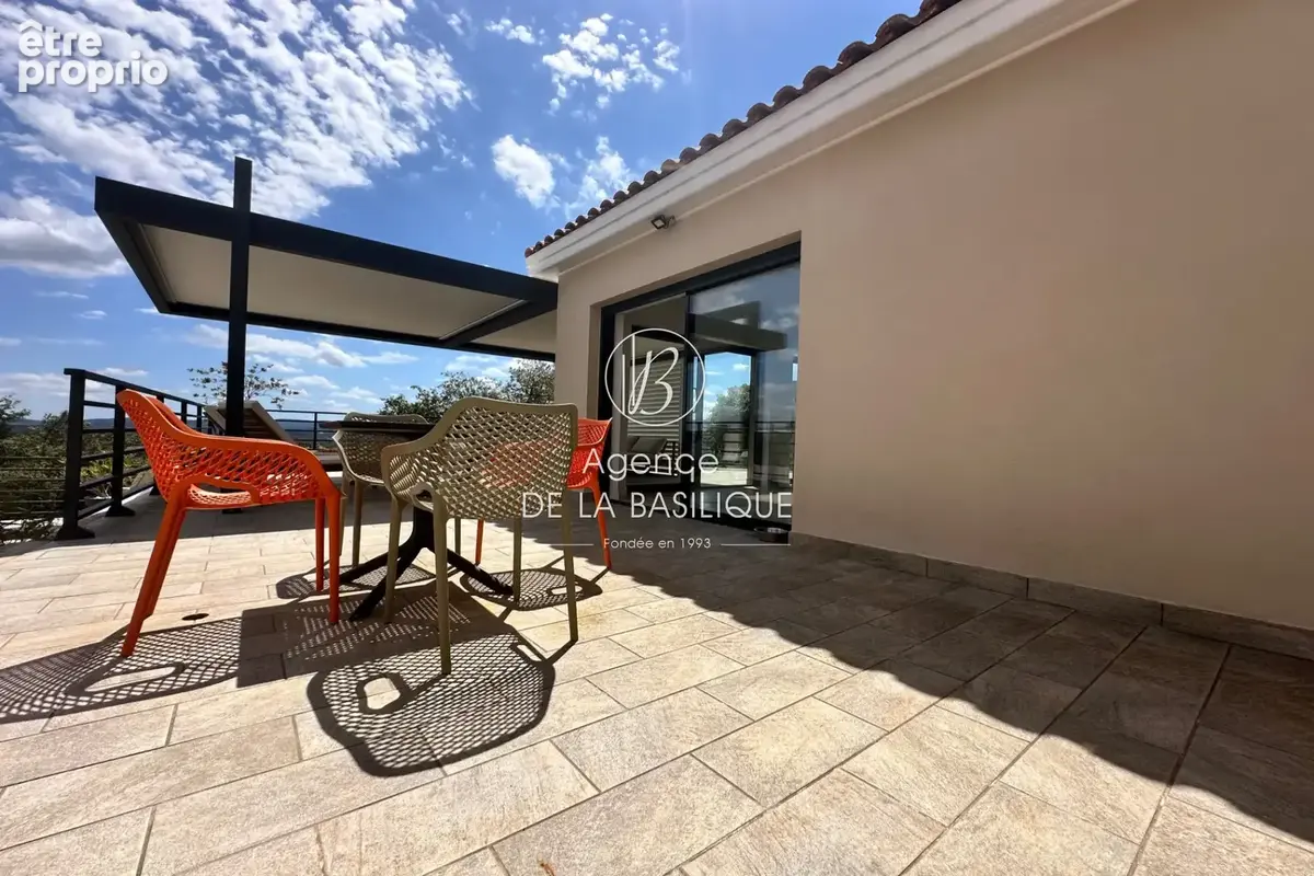 Maison 6 pièces 172 m² à vendre à Montfort-Sur-Argens (83570) - photo 5