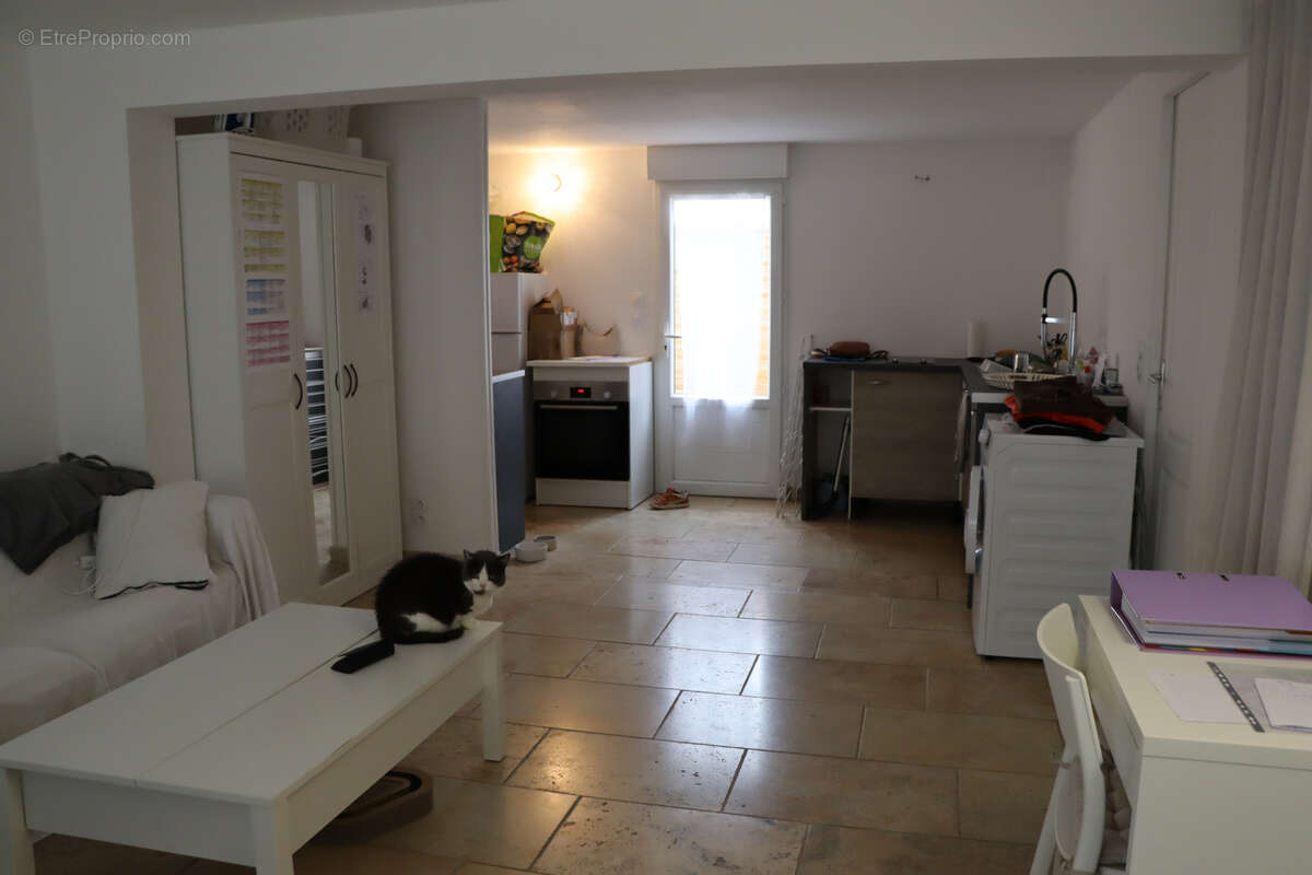 Maison à SAINT-SATURNIN-LES-APT