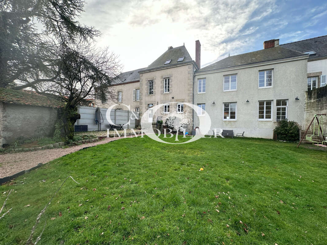 Maison à LES LUCS-SUR-BOULOGNE