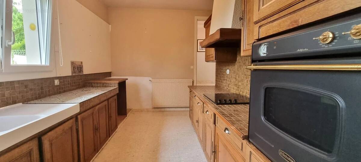 Maison d'architecte sur 1270 m² de terrain - photo 12