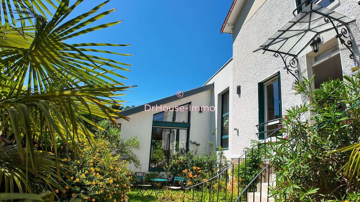 Maison 262 m² à Le Perreux-Sur-Marne  - photo 11