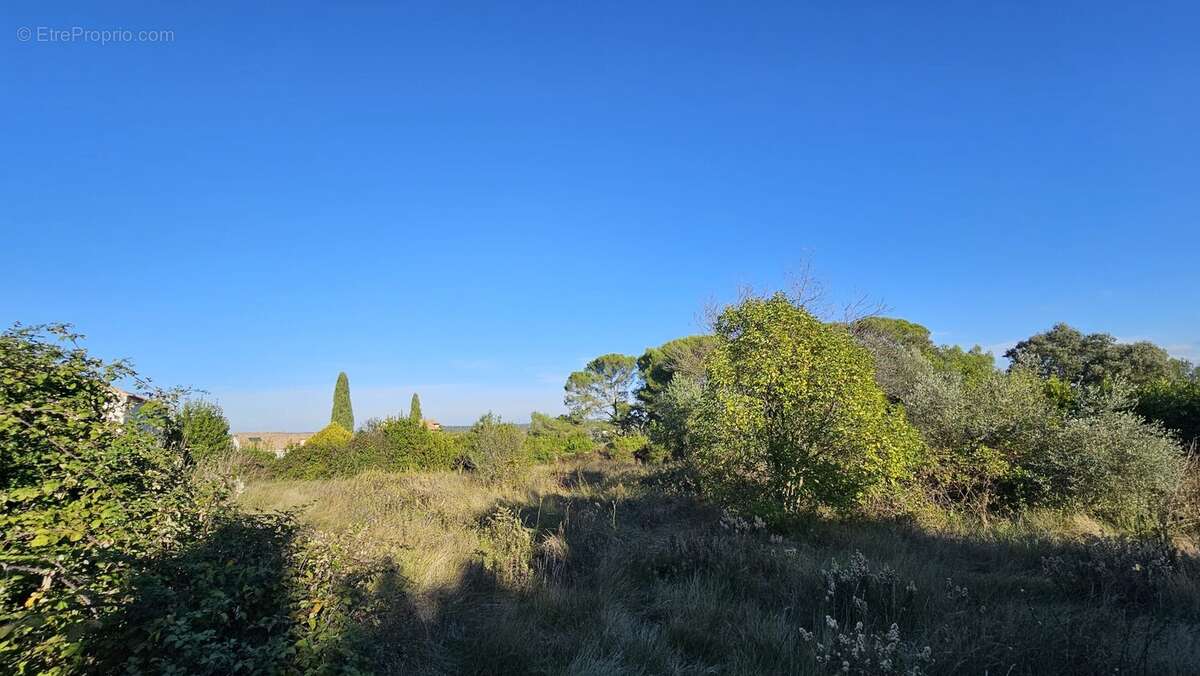 Terrain à SOMMIERES