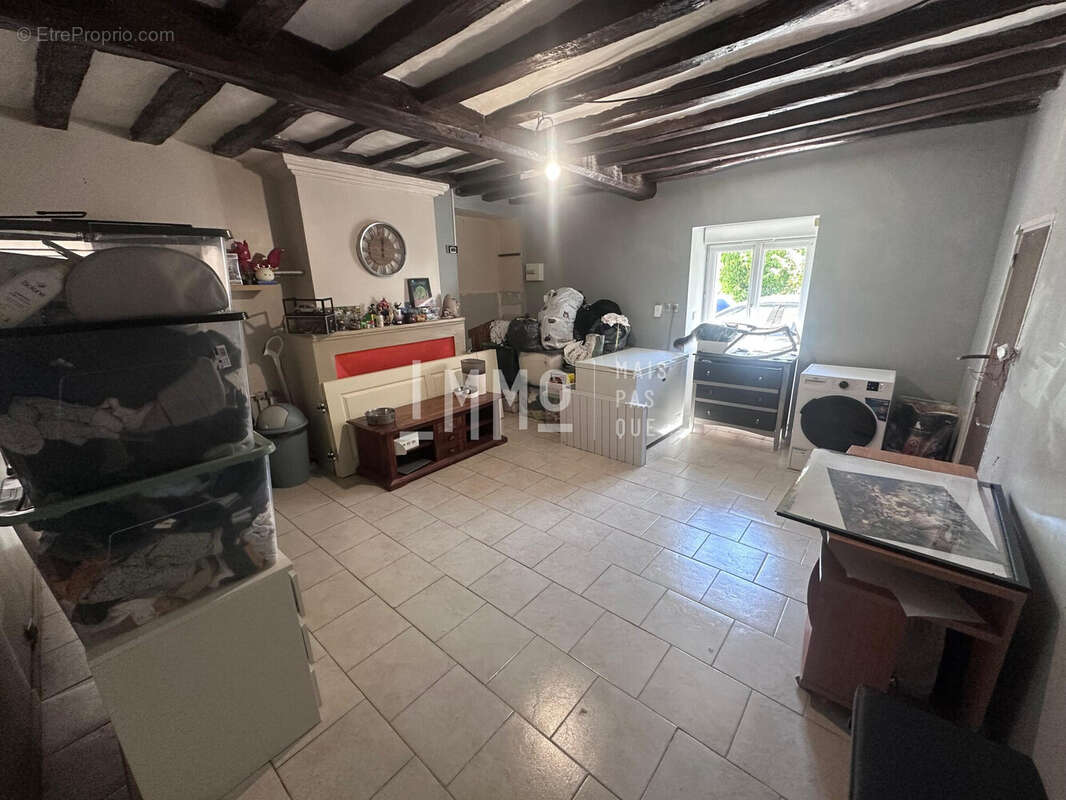 Maison à VERNEIL-LE-CHETIF