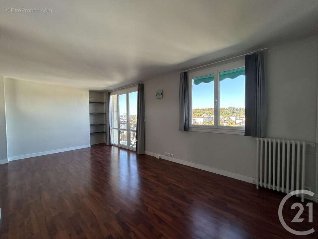 Appartement à FONTAINEBLEAU