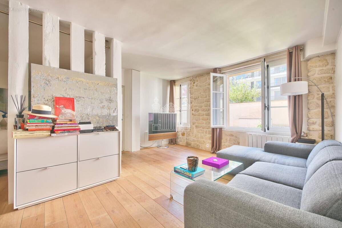 Appartement à PARIS-6E