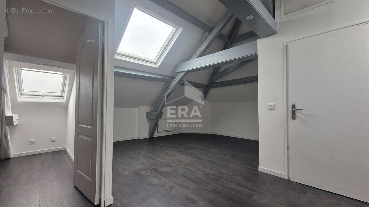 Appartement à GRISY-SUISNES