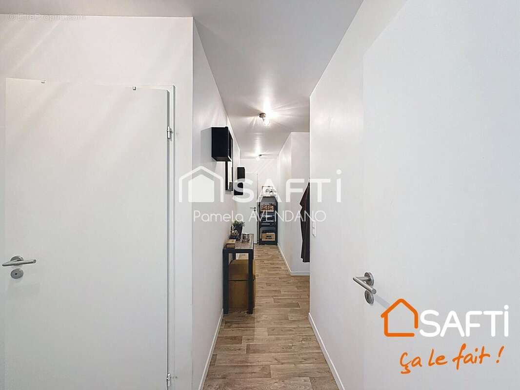 Photo 9 - Appartement à BRIE-COMTE-ROBERT