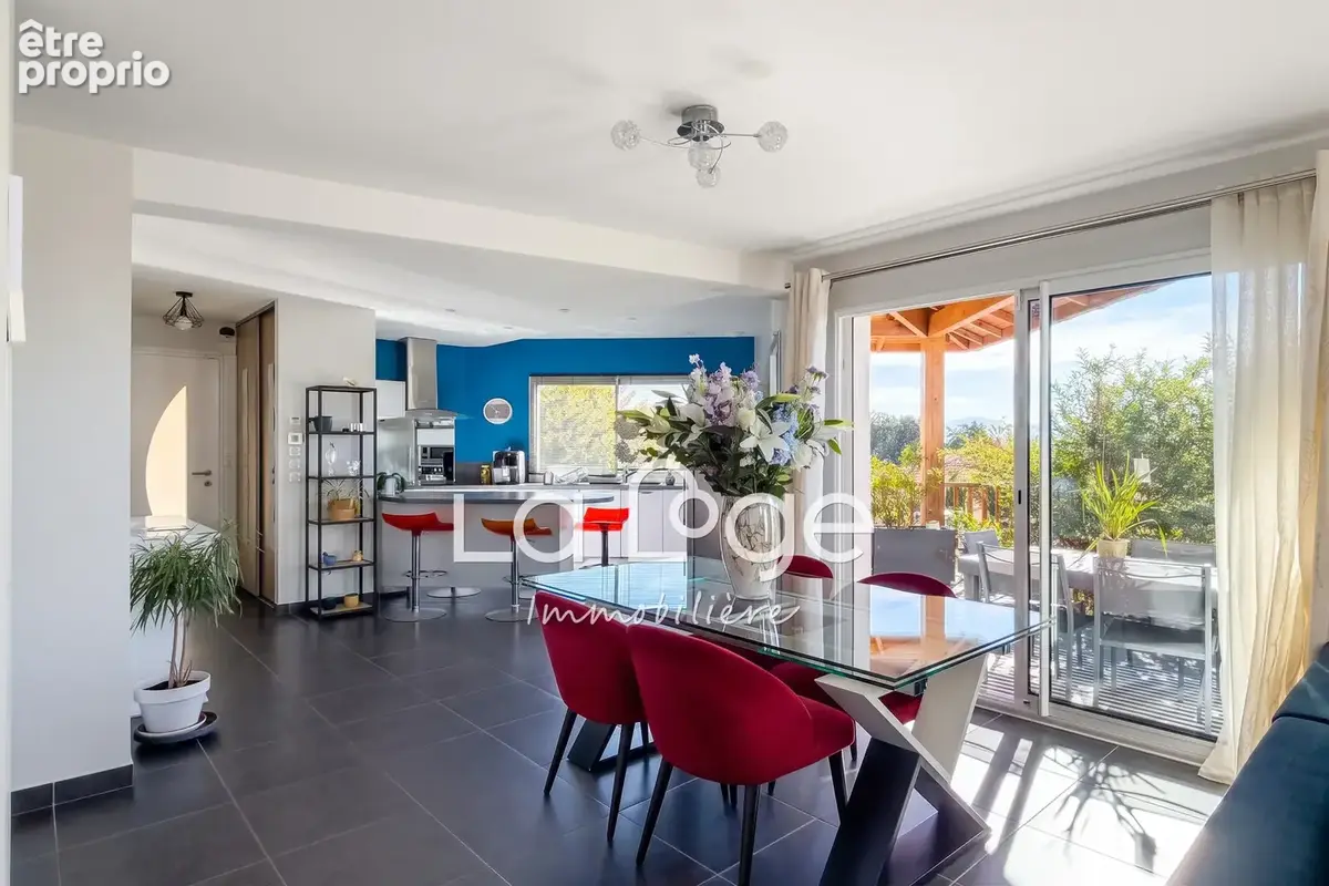 Maison 5 pièces 112 m² à vendre à La Freissinouse (05000) - photo 7
