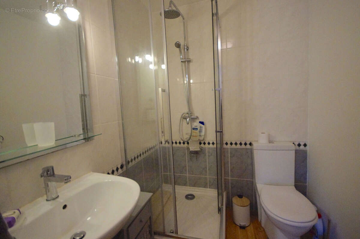 Maison à VILLEDIEU-LES-POELES