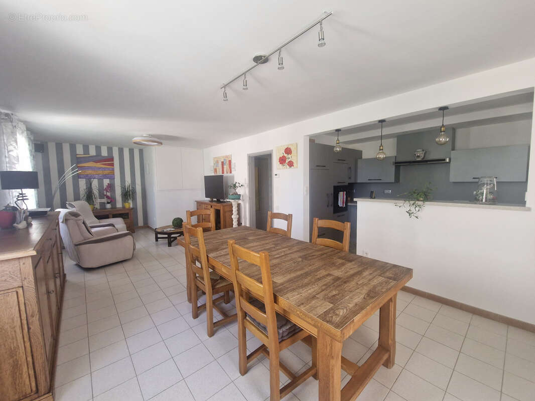 Appartement à NYONS