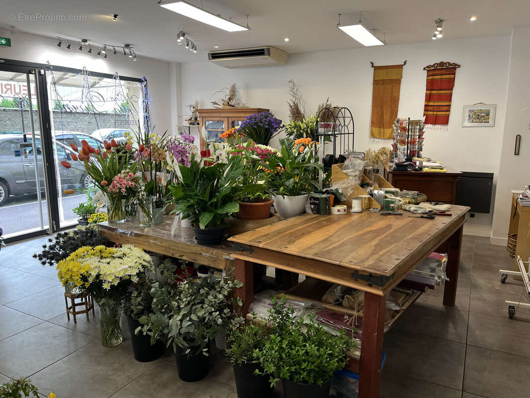 Commerce à SAINT-MAUR-DES-FOSSES