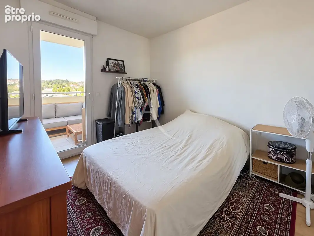 Appartement T2 au dernier étage avec balcon et vue dégagée - photo 4