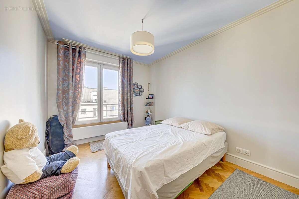 Appartement Colombes  les vallées 4/ 5 pièce(s) de 94 m² - photo 10