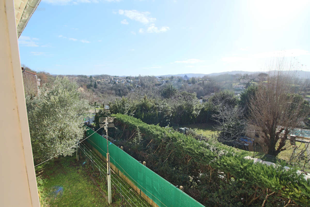 Maison à PUY-L&#039;EVEQUE