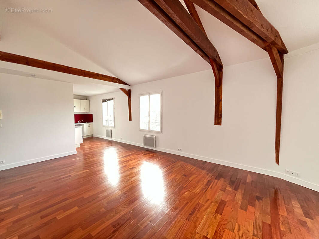 Appartement à SURESNES