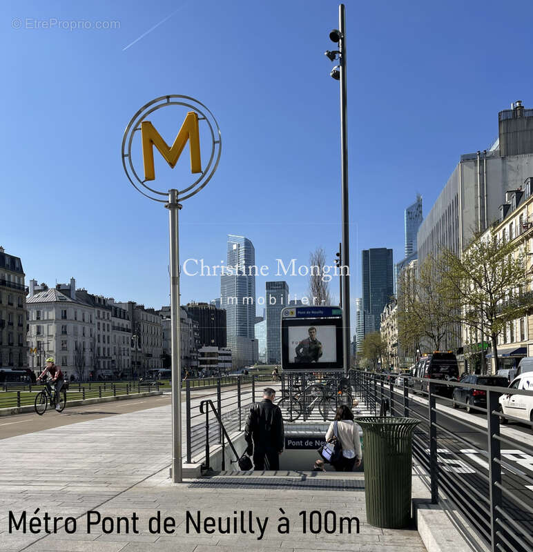 Appartement à NEUILLY-SUR-SEINE