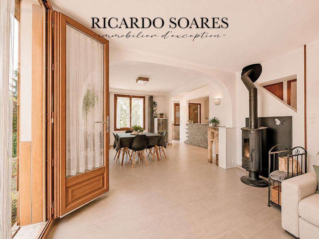 60140 mogneville - maison individuelle 120 m2 au sol / 3 chambres / grand séjour / nombreuses dependances / garage / terrain 875 - photo 6