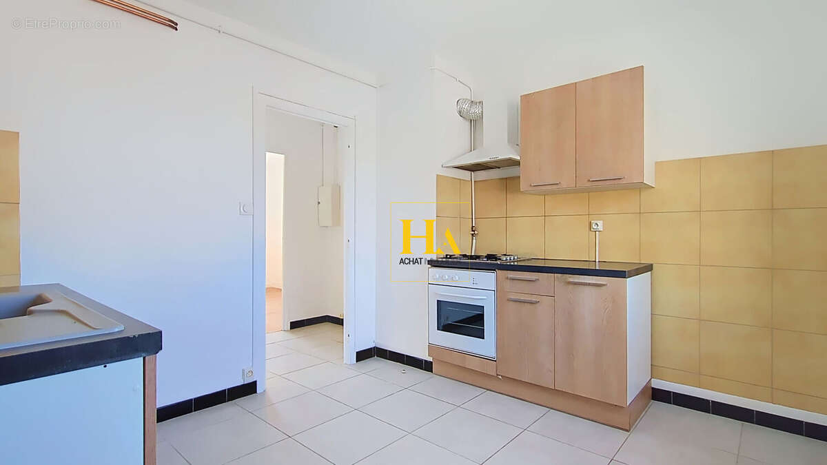 Appartement T3 traversant de 58m², 2 chambres , balcon et cave - photo 4