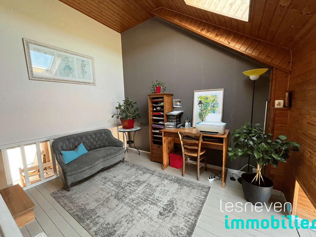 Maison 135 m² à Ploudaniel  - photo 12
