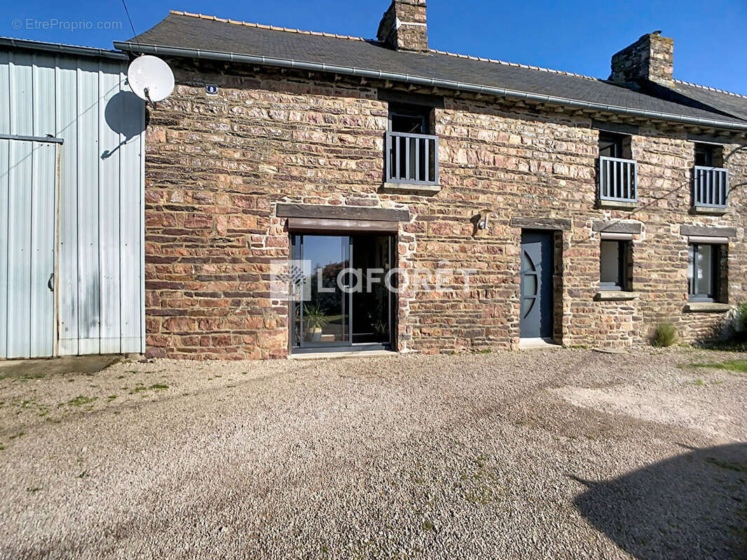 Maison à MONTERFIL