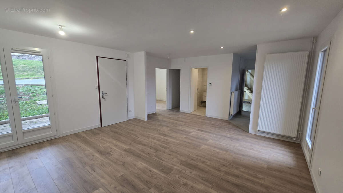 Maison à LONGESSAIGNE