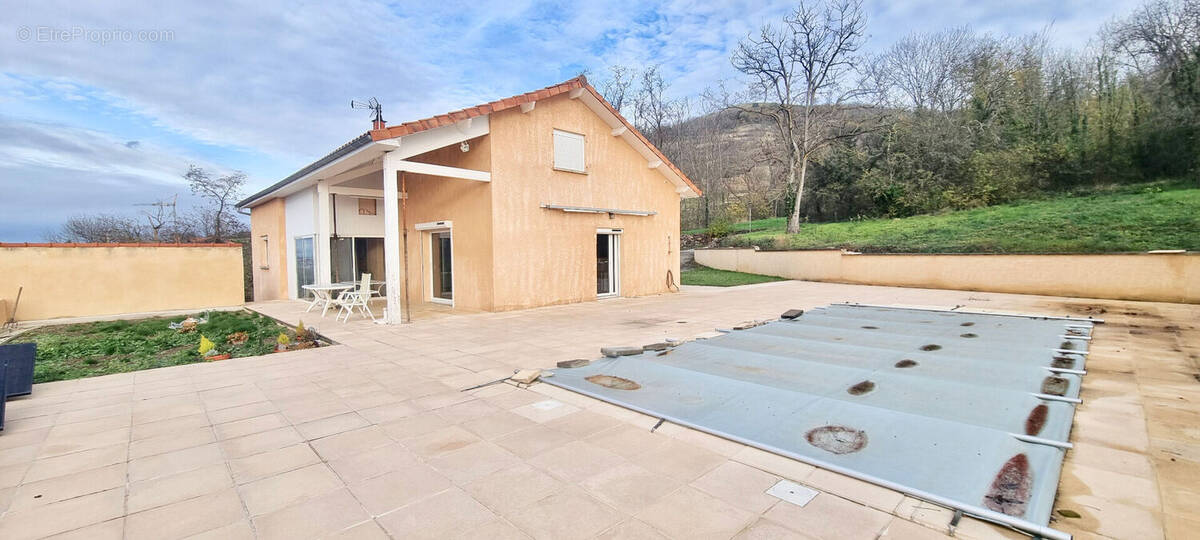 Maison à MEZEL