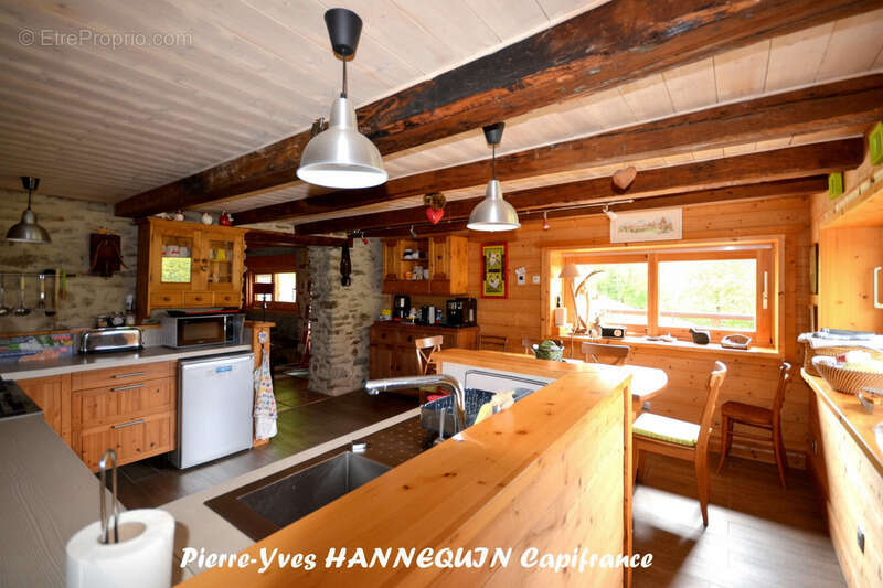 Maison à UGINE