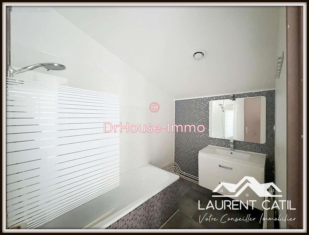 Appartement à ROMANS-SUR-ISERE