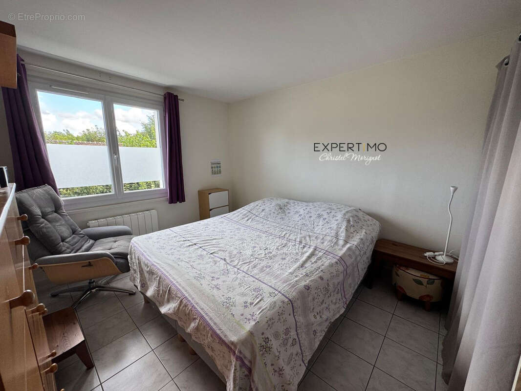 Maison à COUTEVROULT