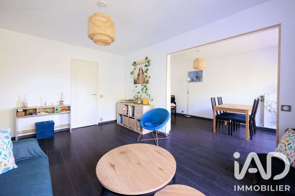 Appartement 95 m² à Tassin-La-Demi-Lune  - photo 4