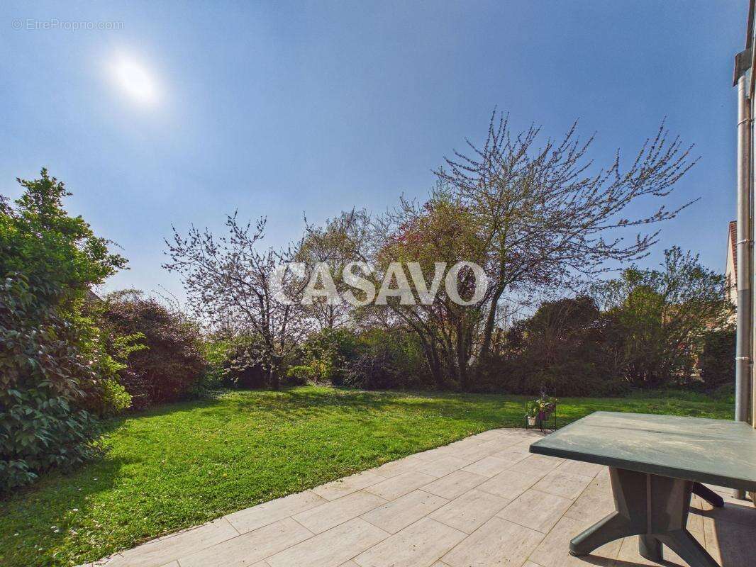 Vente Maison 7 pièces de 235m² - 95390 Saint-Prix - photo 19