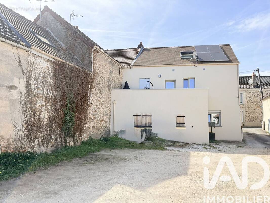 Photo 1 - Maison à VERT-LE-PETIT