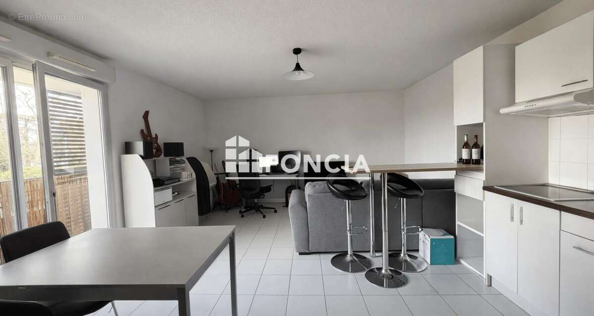 Appartement 3 pieces avec terrasse avec deux places de parkings - photo 2