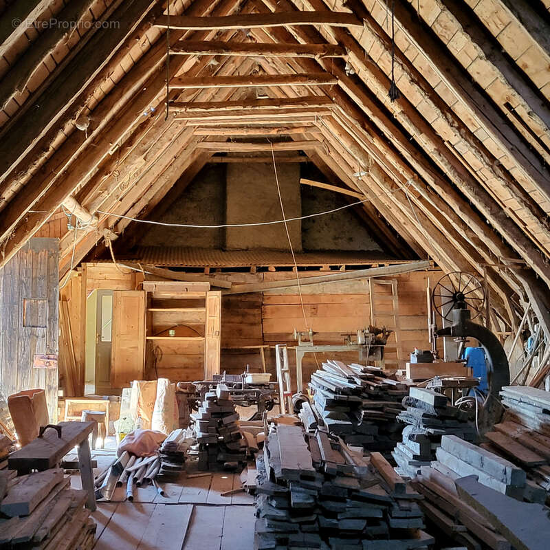Maison à LUGARDE