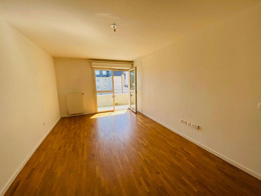 Appartement à LE PERREUX-SUR-MARNE