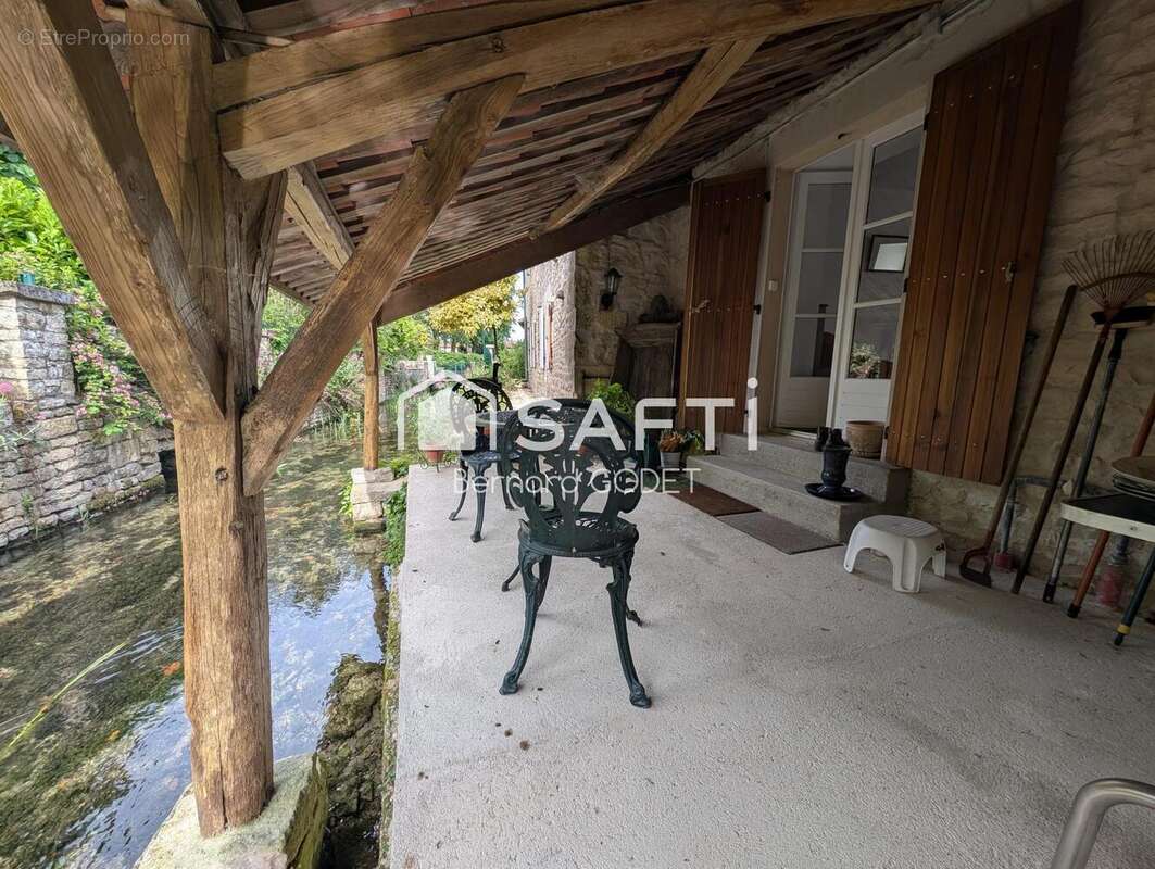 Photo 2 - Maison à RUFFEC