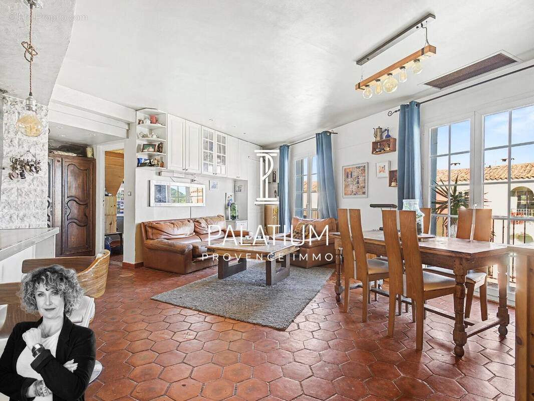 Appartement à GRIMAUD