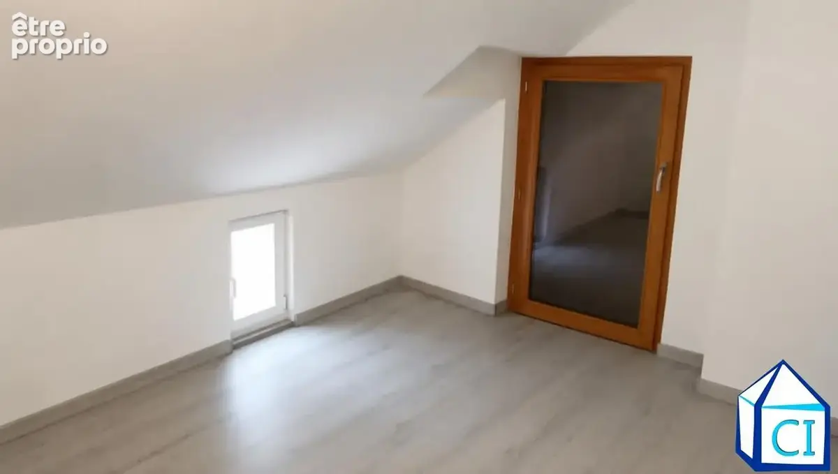Maison 5 pièces 80 m² à vendre à Saint-Sauvier (03370) - photo 5
