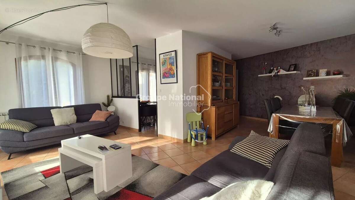 Maison à LES ANGLES