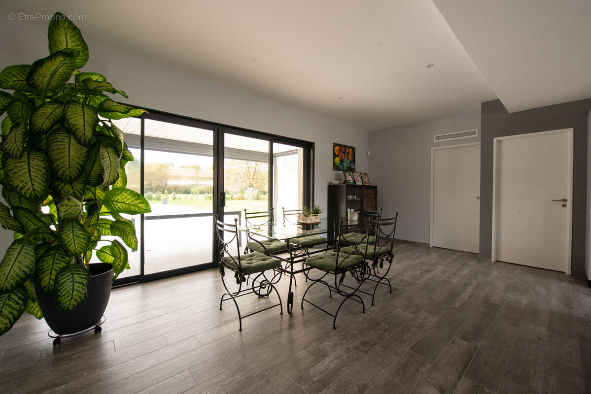 Maison à LESPARRE-MEDOC