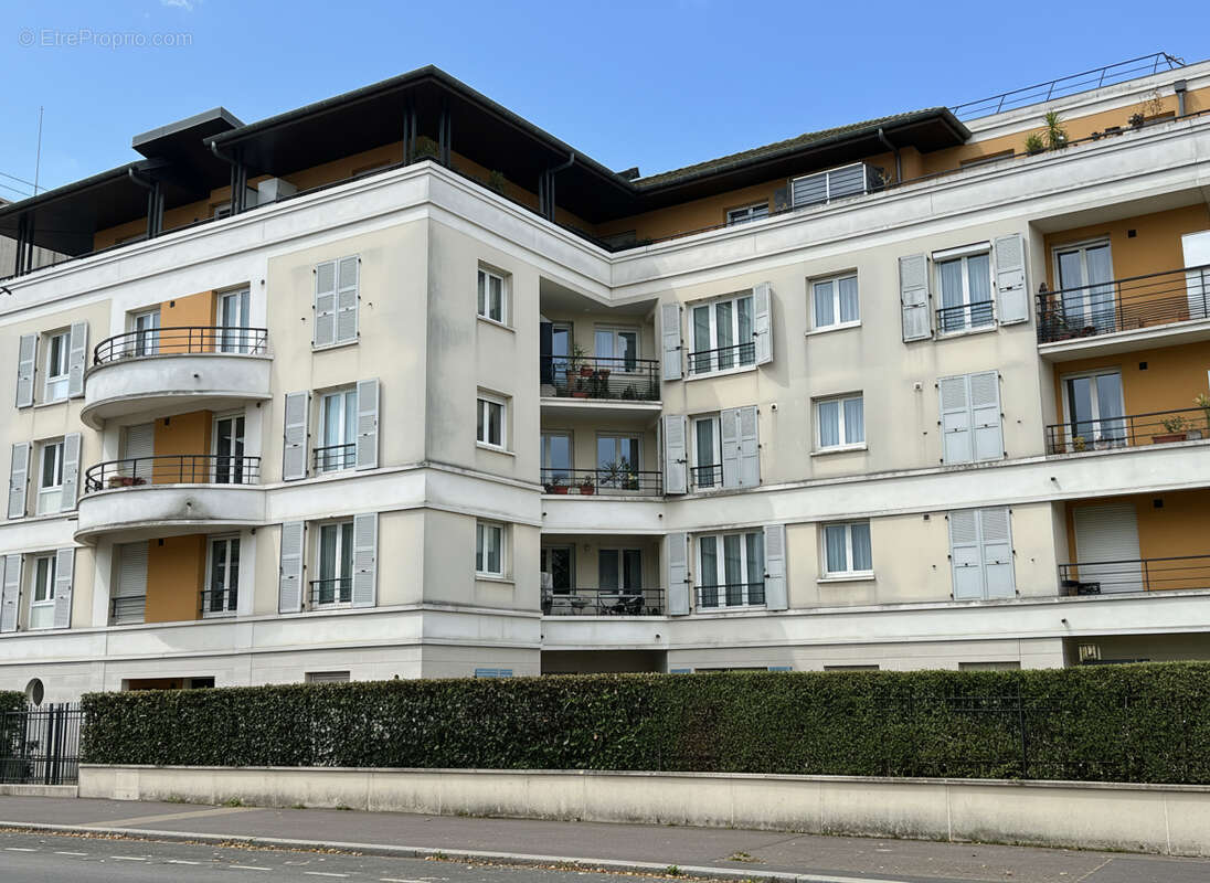 A vendre Appartement Meaux 3 pièce(s) 58.49 m2, terrasse, parking en sous-sol - photo 2