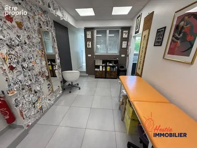 Local commercial 55 m² à vendre à Reims - Secteur Clemencea - photo 3